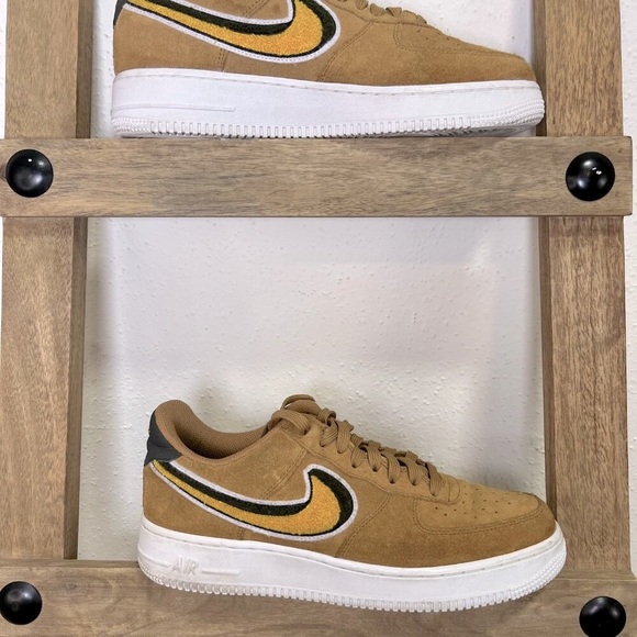 The Nike Air Force 1 Low 3D Chenille Swoosh “Muted Bronze - Picture 5 of 5